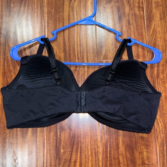 Adore Me Wireless Light Lined/Lift Bra - 38D - Picture 2 of 5